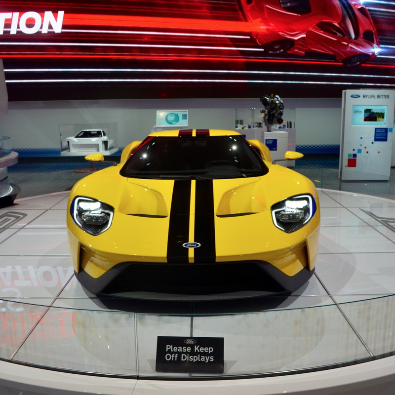 Ford GT...with no people in the background! Talk about a lucky 2 second photo-op!